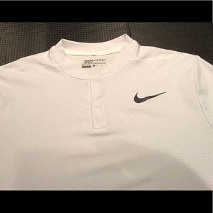 Nike Modern fit blade collar golf. Xl EUC
